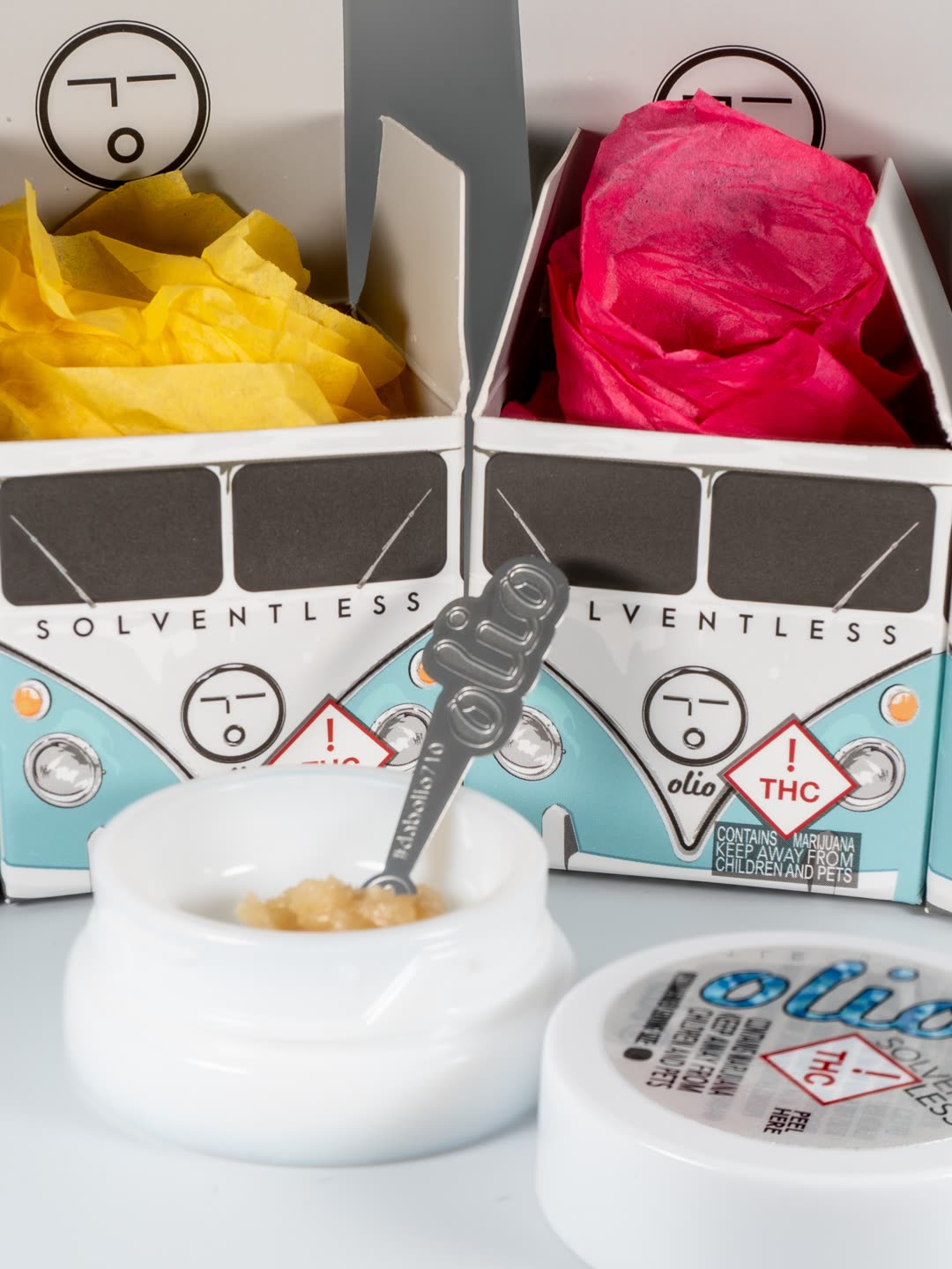 Olio solventless rosin jar with the bus boxes
